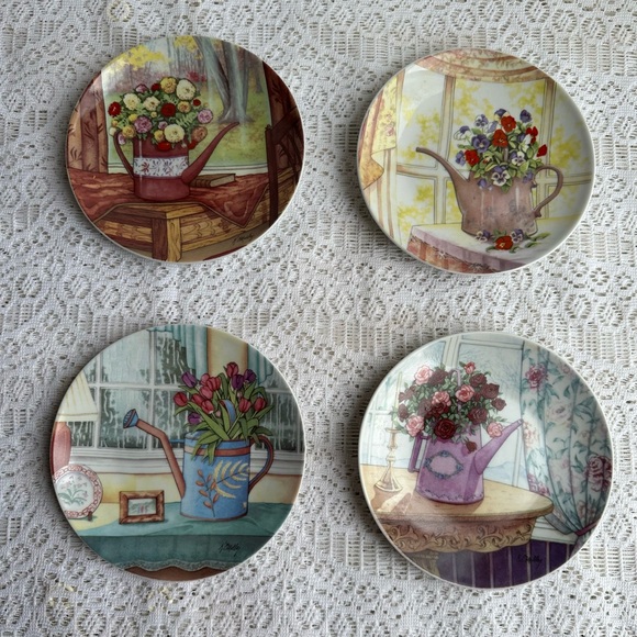 “Seasons of Light” Garden Plates 4 Seasons - Picture 3 of 11